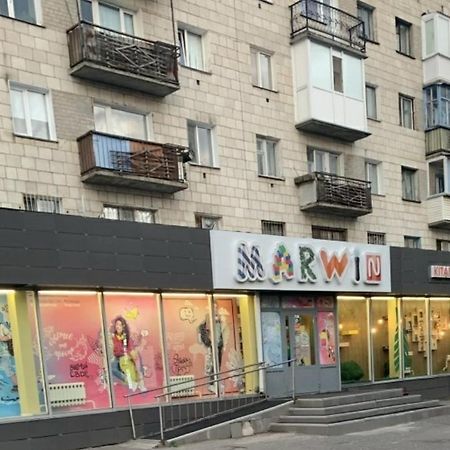 Люкс Академика Сатпаева 19 Apartman Pavlodar Kültér fotó