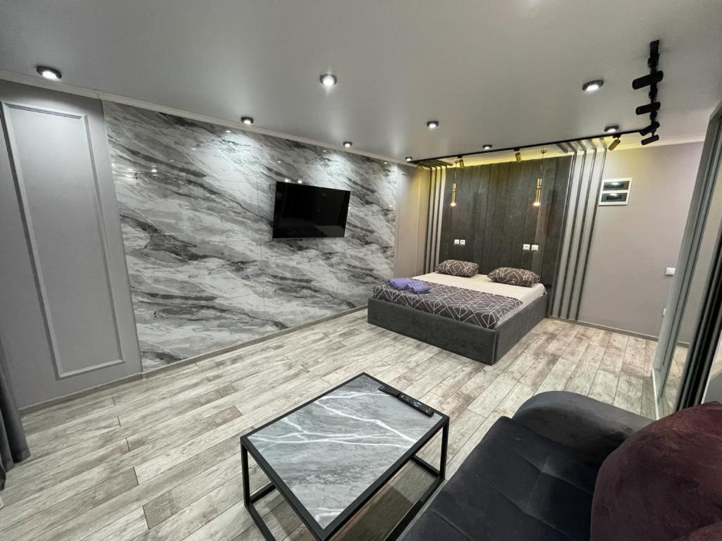 Люкс Академика Сатпаева 19 Apartman Pavlodar Kültér fotó