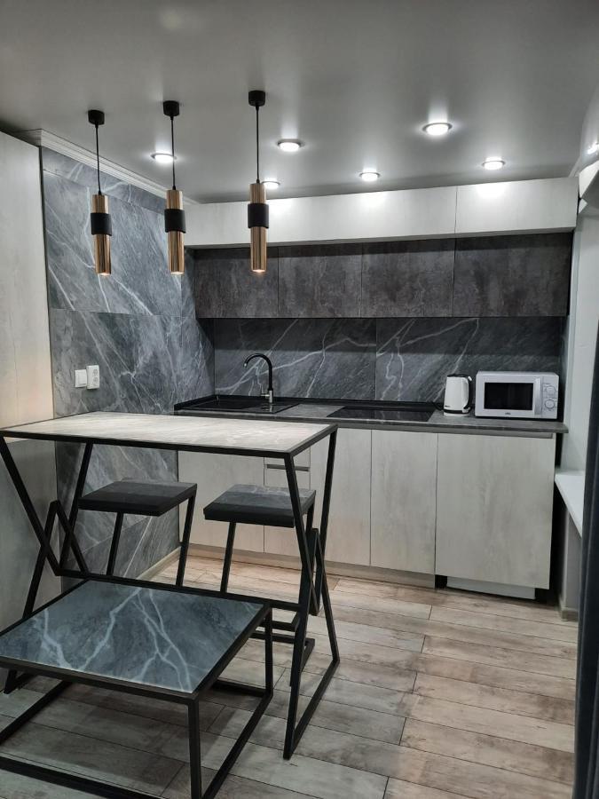 Люкс Академика Сатпаева 19 Apartman Pavlodar Kültér fotó
